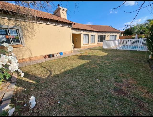 3 BEDROOM HOUSE FOR SALE IN EQUESTRIA